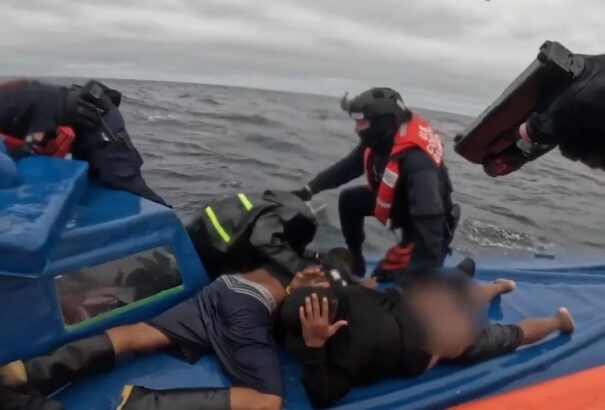 Több tonnányi kokaint foglaltak le a Pacific Viper hadműveletben – Videóval