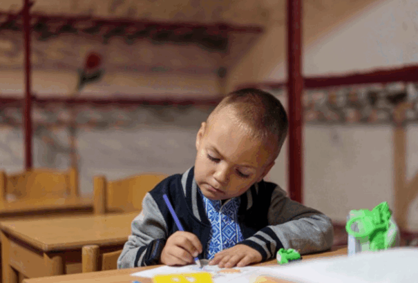 Újabb csoport ukrán gyermeket mentettek ki az orosz megszállás alól