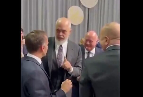 Kiszivárgott egy felvétel, ahol az európai vezetők alaposan kinevetik Trumpot