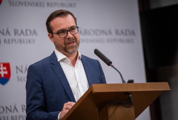Marek Krajčí marad a Slovensko mozgalomban és a frakcióban is