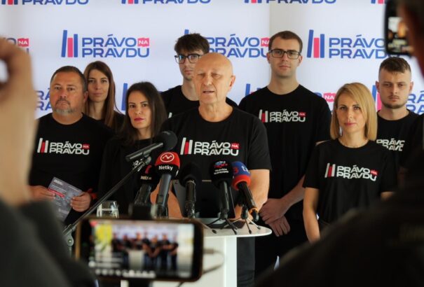 Zoroslav Kollár pártot alapít, már leadta az aláírásokat a belügynek