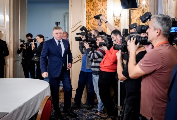 Feszült légkörben fogadta el a kormány a jövő évi költségvetést. A legnagyobb tételt a nyugdíjak teszik ki