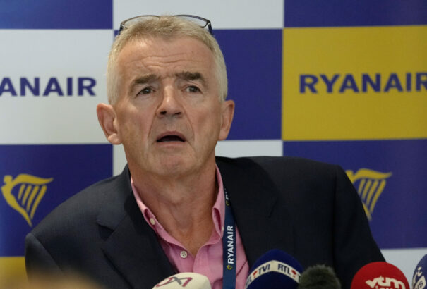 A Ryanair vezetője azt szeretné, ha az európai államok lelőnék a repülőterek feletti drónokat