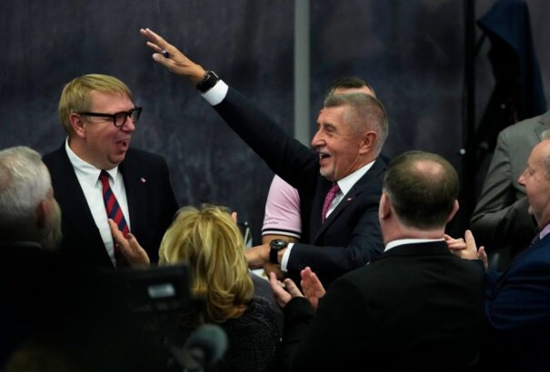 Babiš egypárti kormányt akar, de az euroszkeptikusokkal is tárgyalni fog