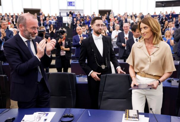 Borulhat a hatalmi alku Brüsszelben: a Néppárt megtartaná az EP elnöki posztját