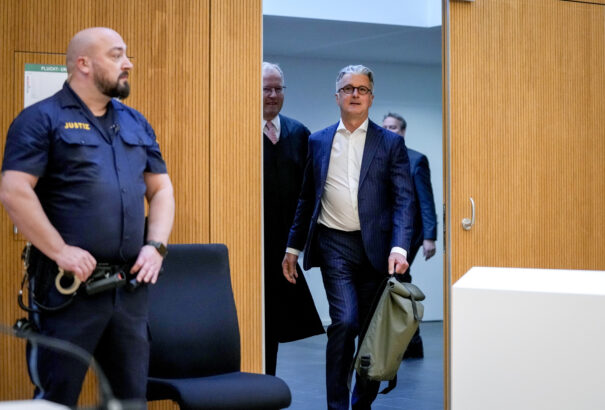 Londoni bíróság előtt a dízelbotrány új fejezete – öt autógyártó a vádlottak padján