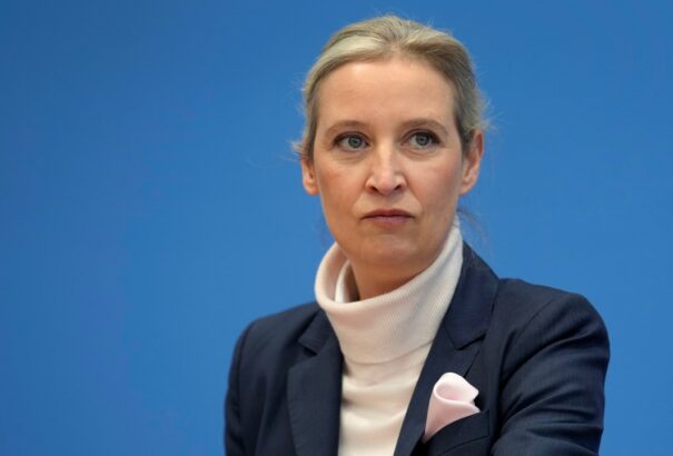 Kitört a botrány: A német baloldal az AfD elnökének levadászására szólított fel