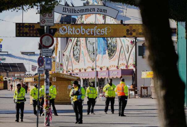 Bombafenyegetés miatt ideiglenesen zárva marad a müncheni Oktoberfest