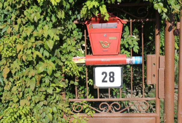 Tóth Ferenc: A postás mindig kétszer csenget