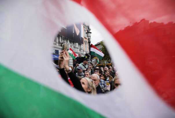 Király Zsolt: A haza hívása – Orbán Viktor és Magyar Péter október 23-i párbaja