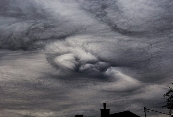 Változékony, többnyire borongós időnk lesz a munkahét közepén
