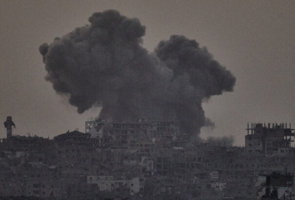 A Hamász feltételekkel hajlandó elengedni a túszokat és tárgyalásokat kezdene Trump béketervéről