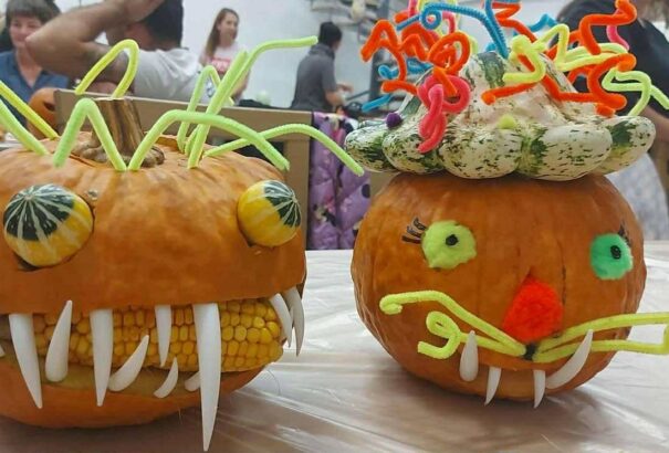 Borzongás és vidámság Bakán – Szellemes családi délután a kultúrházban (Képekkel)