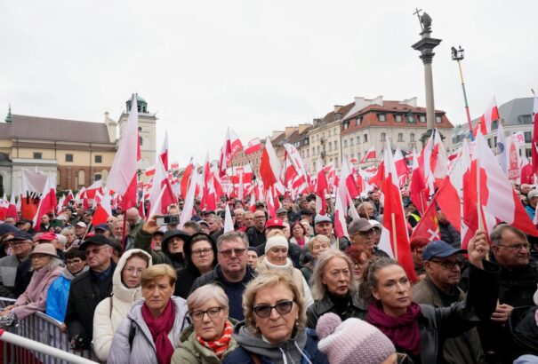 Több ezren tüntettek Lengyelországban a migráció ellen