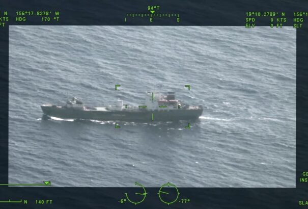 Orosz hajót küldtek el a lengyel határőrök egy stratégiai fontosságú gázvezeték mellől