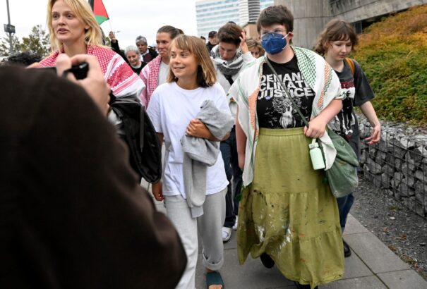 Greta Thunberg: Megkínoztak az izraeli börtönben