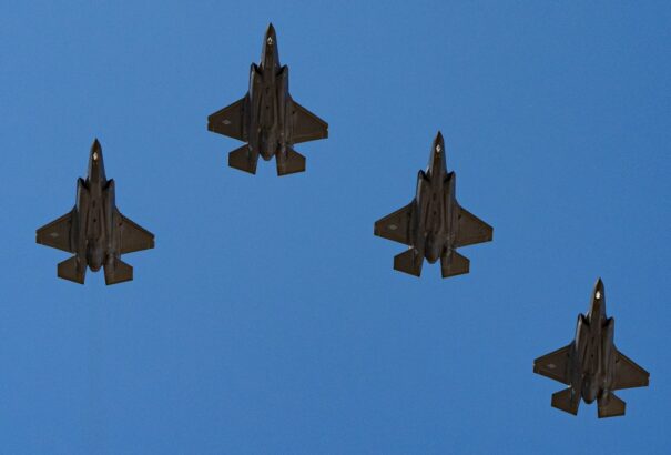 Ezen tuti kiakadnak a franciák: A németek amerikai csúcsgépeket vásárolnak