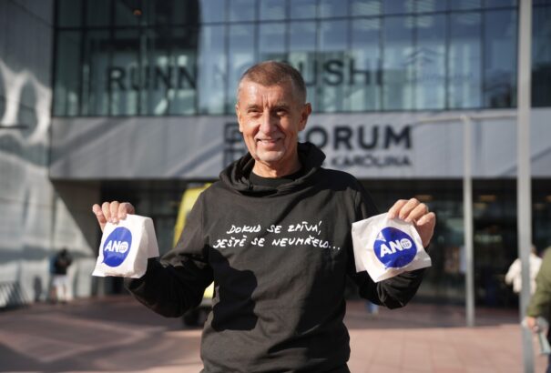 Babiš péntekig szeretné lefektetni az új kormány alapjait: zajlanak az egyeztetések az SPD-vel és a Motoristákkal