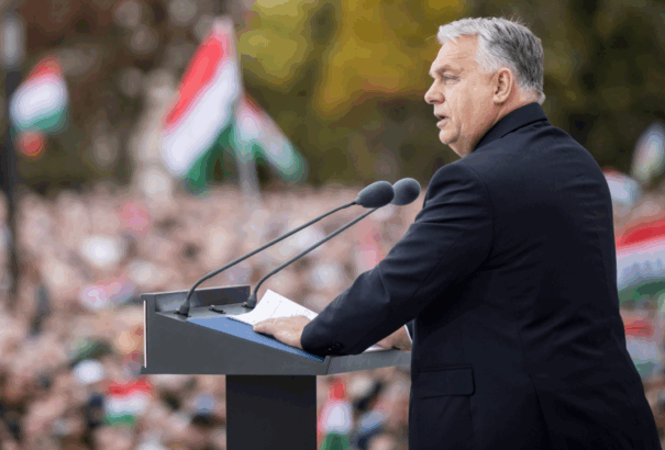 Október 23. – Orbán Viktor: nem megyünk háborúba, és nem fogunk meghalni Ukrajnáért, de élni fogunk Magyarországért
