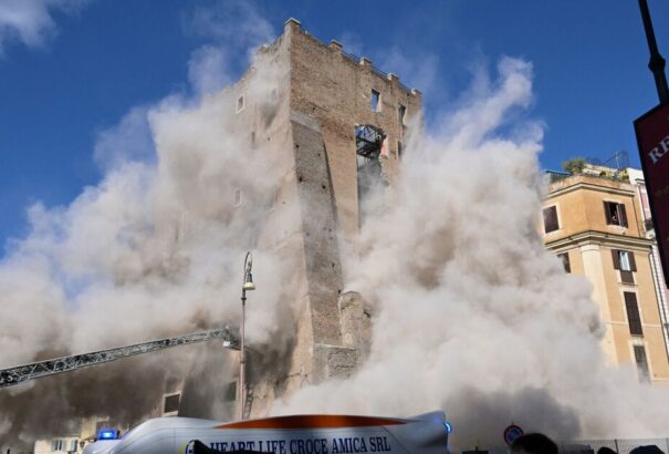 Összeomlott egy középkori torony Rómában: egy munkás súlyosan megsérült