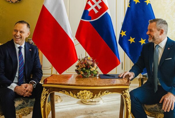 Nawrocki Pozsonyban: Lengyelország gázfolyosót nyithat Szlovákiának