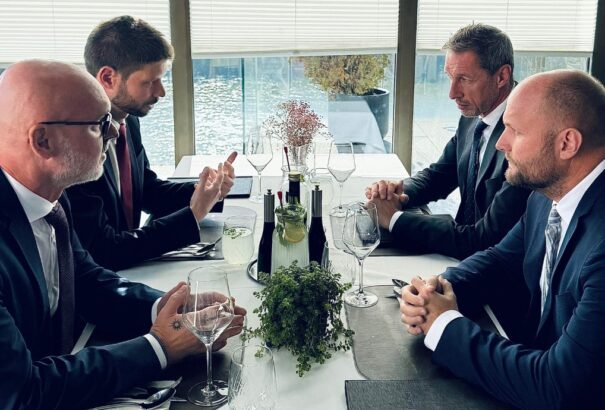 November 17.: Fico tervez valamit a PS ellen, Matovičot az ellenzék továbbra is kirekeszti