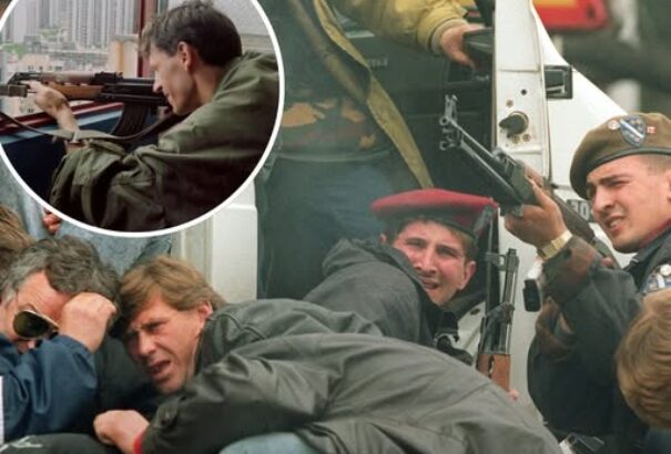 „Emberi szafari”: Nyugati „mesterlövész-turisták” vagyonokat fizettek, hogy szarajevói civilekre lőhessenek