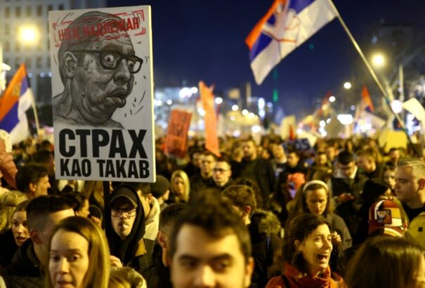 Törvénytelen befolyásgyakorlással vádolják Alekszandar Vučićot