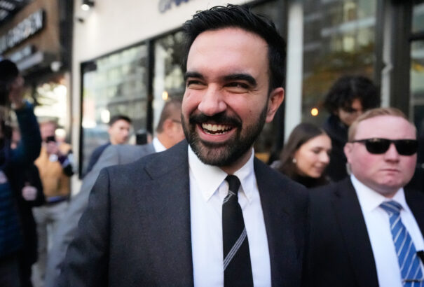 New York városa új polgármestert választ, a favorit egy fiatal muszlim