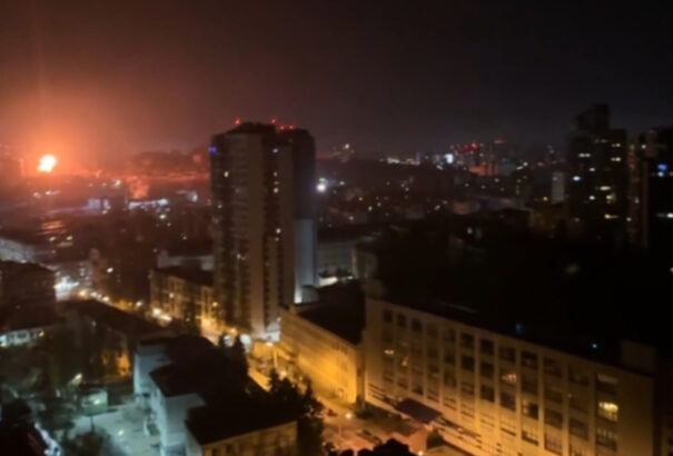 Újra Kijevet bombázták az oroszok, több épület áram és fűtés nélkül maradt
