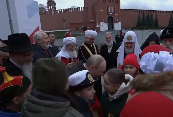 Egy 11 éves kislány hozta kínos helyzetbe Vlagyimir Putyint