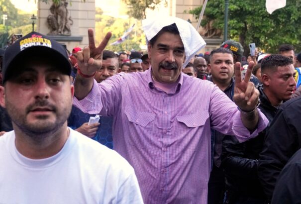 Trump bármikor meghúzhatja a ravaszt, Venezuela elnöke már inkább a békét hangsúlyozza