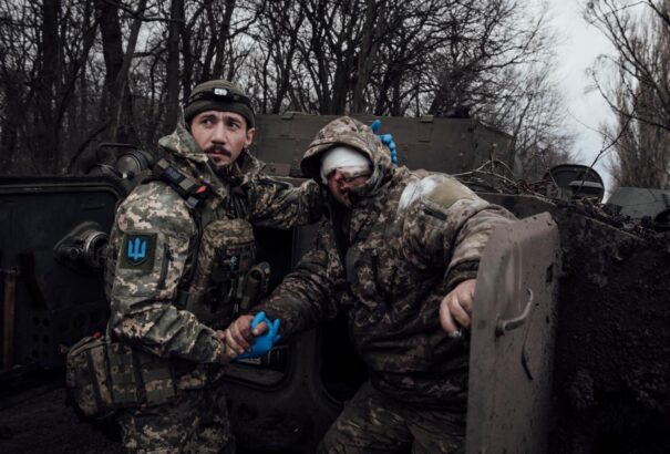 Távirányítású robot mentett ki egy ukrán katonát a frontvonalból