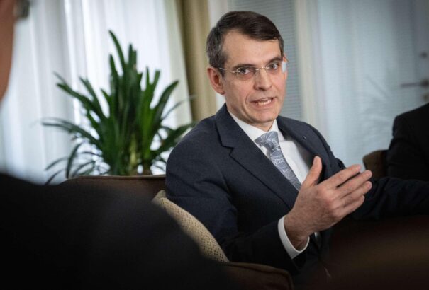 Horony Ákos üdvözli a kétnyelvű közlekedési táblák terjedését Szlovákiában