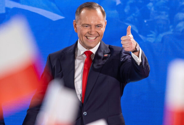 Felmérés: A lengyelek több mint fele pozitívan értékeli Karol Nawrocki elnökségét