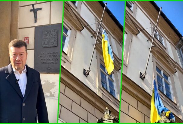 A változás szele: Alighogy megválasztották, az új cseh házelnök azonnal leszedette az ukrán zászlót a cseh parlament épületéről (videó)
